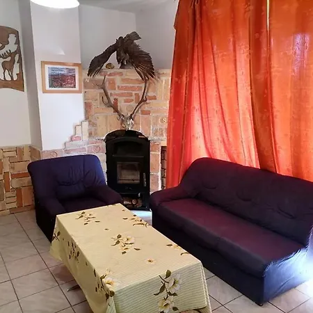 Hébergement de vacances Paradohuta Apartman Parád